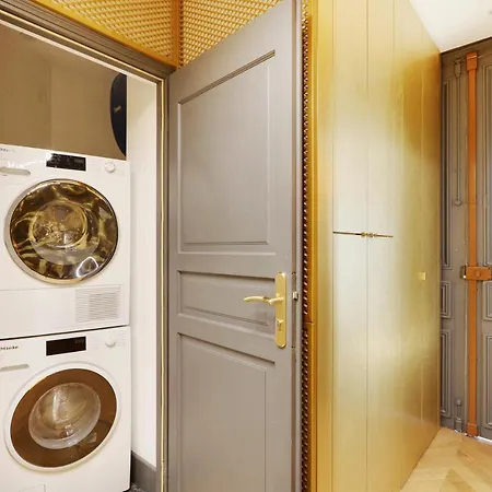 Pick A Flat's In Champs Elysees - Rue Du Colisee 파리