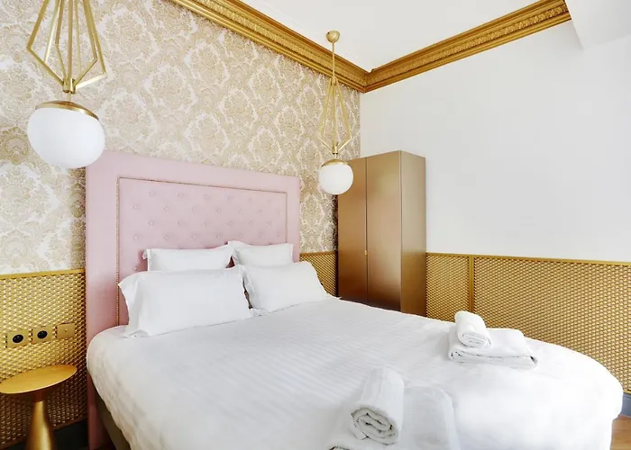 Pick A Flat's In Champs Elysees - Rue Du Colisee Paris