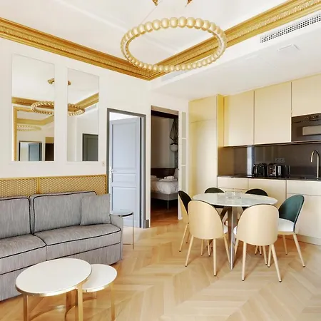 Pick A Flat's In Champs Elysees - Rue Du Colisee Apartment Paris